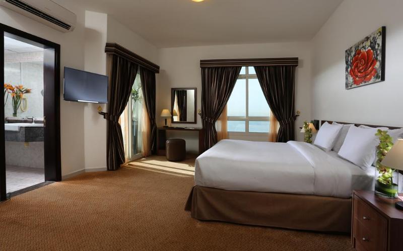 Ramada & By Wyndham Отель
